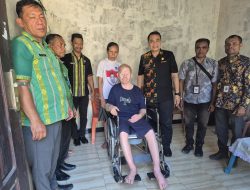 Pemkot Terus Tunjukkan Kepedulian Sosial, Kembali Salurkan Bantuan Kursi Roda untuk Warga Difabel